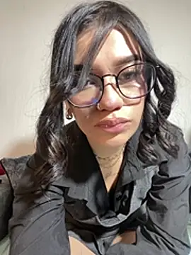 chloe evans0 online show from 04/12/26, 03:43