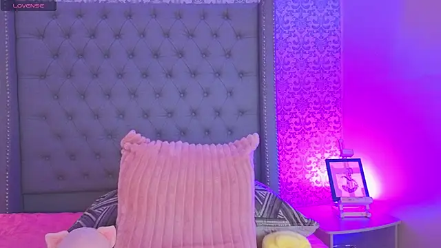 AbbiRousse online show from 04/08/26, 12:50