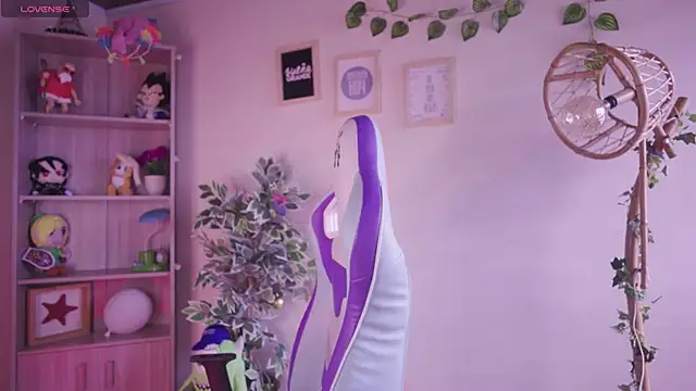 Megan Starling online show from 04/12/26, 01:47