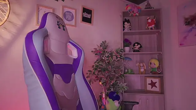 Megan Starling online show from 04/09/26, 03:07