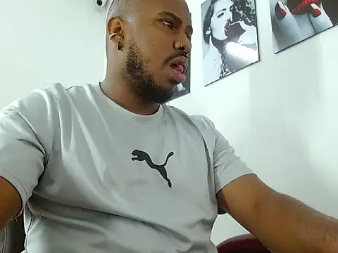 Snapshot of Alessandro_Hamed chatting on 03/26/26, 01:20 Alessandro Hamed online show from 03/26/26, 01:20