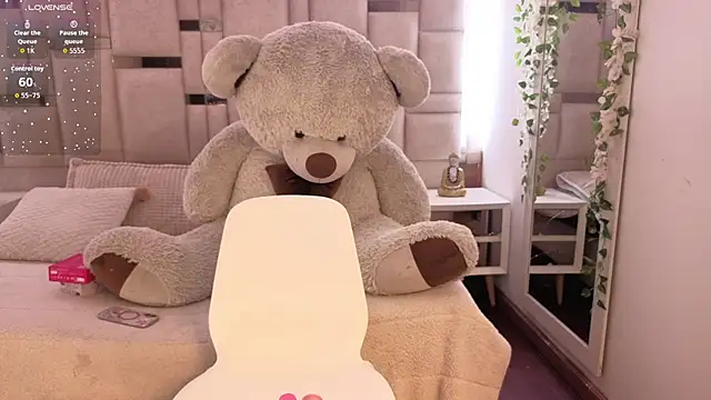 Snapshot of shy-vibes chatting on 04/12/26, 01:58 shy-vibes online show from 04/12/26, 01:58