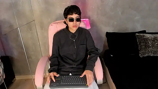 Cris Sasha online show from 04/09/26, 11:49