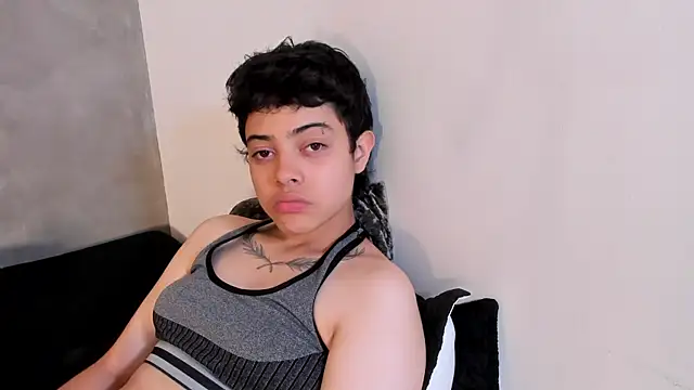 Cris Sasha online show from 04/14/26, 03:22