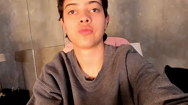 Cris Sasha online show from 04/10/26, 11:50