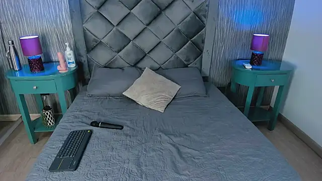 Snapshot of Aria_Sims chatting on 04/07/26, 11:34 Aria Sims online show from 04/07/26, 11:34