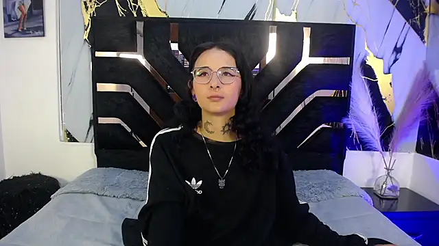 sophiesmithcs online show from 04/07/26, 08:54