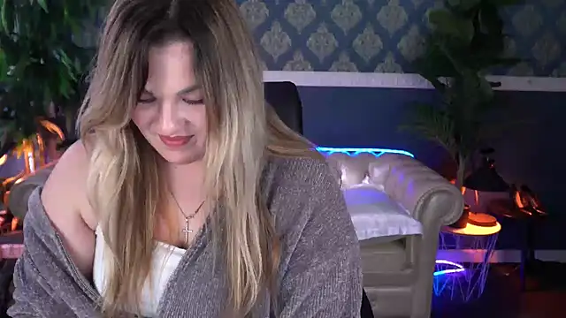 AlissyaGrayy online show from 04/28/26, 01:37