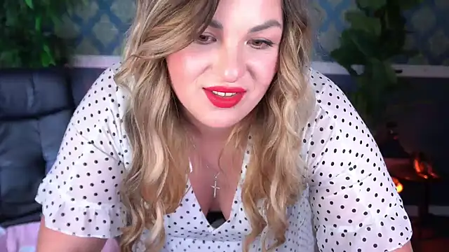 AlissyaGrayy online show from 04/30/26, 12:56