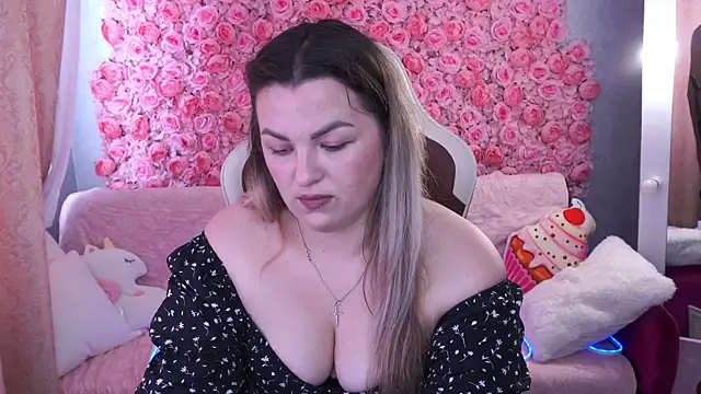 AlissyaGrayy online show from 05/25/26, 12:37