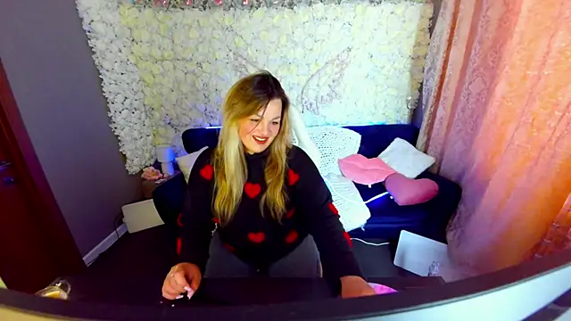 Snapshot of AlissyaGrayy chatting on 04/14/26, 01:27 AlissyaGrayy online show from 04/14/26, 01:27