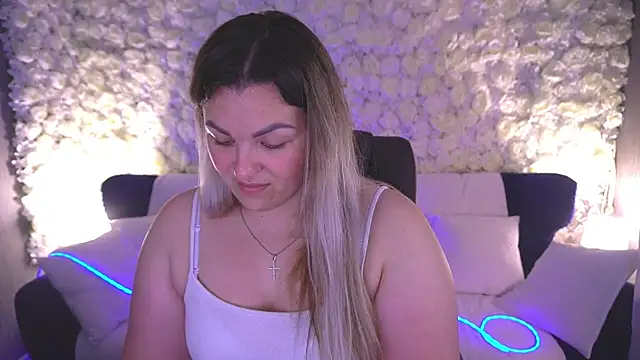 AlissyaGrayy online show from 05/11/26, 04:04