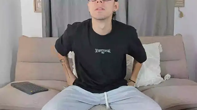 etham wolf1 online show from 04/01/26, 05:10