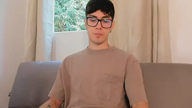 etham wolf1 online show from 03/31/26, 05:04