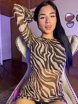 Snapshot of Shalom_pink18 chatting on 04/03/26, 06:42 Shalom pink18 online show from 04/03/26, 06:42