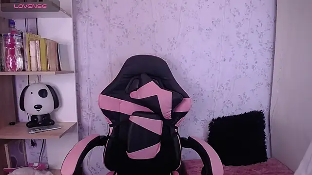  Alexaavandercloude online show from 05/30/26, 08:14