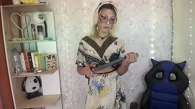  Alexaavandercloude online show from 03/26/26, 07:12