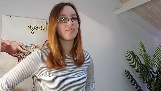 JanuaryElwell online show from 03/19/26, 08:03