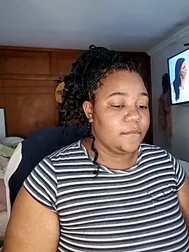 Snapshot of Daddyss_girl1 chatting on 04/15/26, 01:44 Daddyss girl1 online show from 04/15/26, 01:44