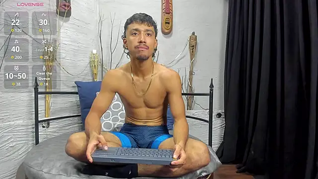 Snapshot of alexis_stonne chatting on 03/26/26, 07:23 alexis stonne online show from 03/26/26, 07:23