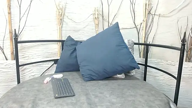 Snapshot of alexis_stonne chatting on 03/18/26, 07:26 alexis stonne online show from 03/18/26, 07:26