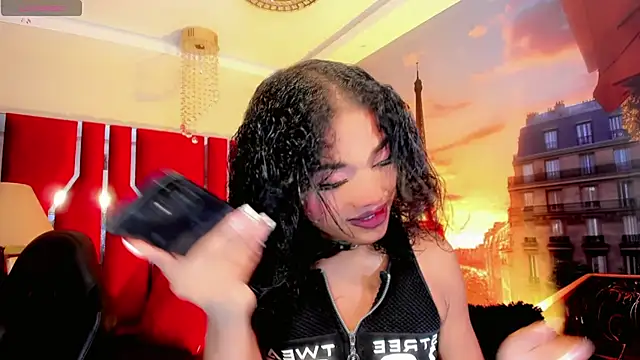 Paola Delfino online show from 06/17/26, 11:31