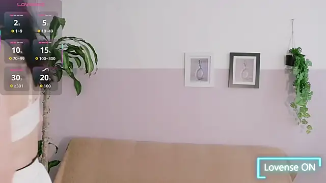 Snapshot of Zara_Fire chatting on 04/02/26, 09:10 Zara Fire online show from 04/02/26, 09:10