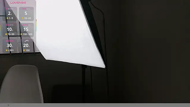 Snapshot of Zara_Fire chatting on 05/30/26, 10:26 Zara Fire online show from 05/30/26, 10:26