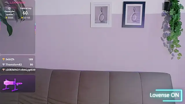 Snapshot of Zara_Fire chatting on 04/04/26, 09:10 Zara Fire online show from 04/04/26, 09:10