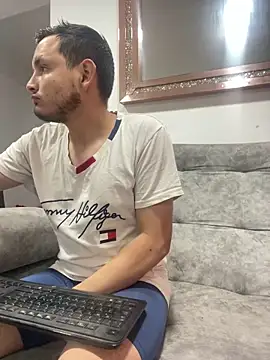 leoylia online show from 03/21/26, 03:30