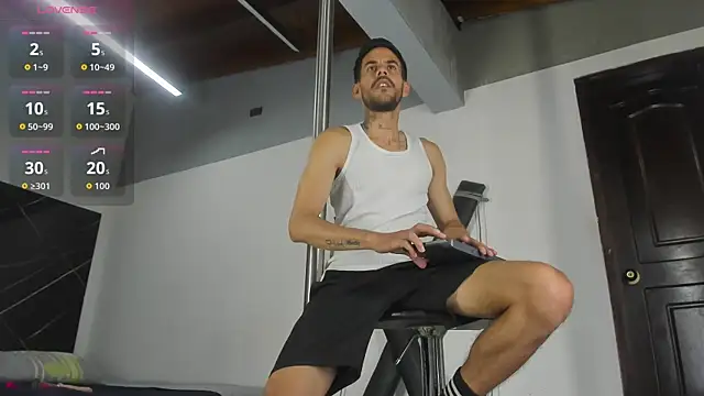 Snapshot of Leo_Vesper chatting on 04/08/26, 12:39 Leo Vesper online show from 04/08/26, 12:39