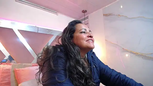 Rhachelevans online show from 03/17/26, 09:01