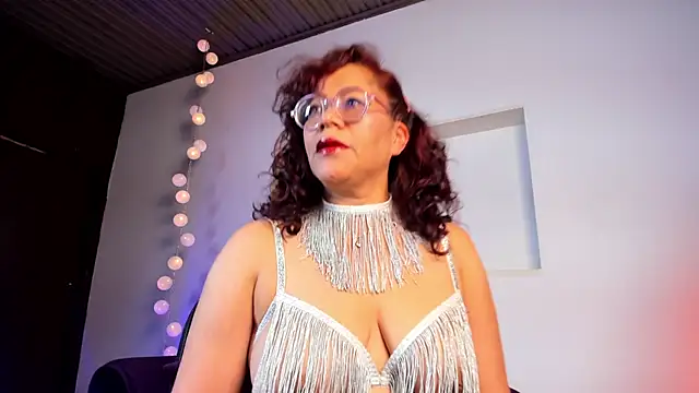 Mariia Paulaa online show from 03/26/26, 04:44