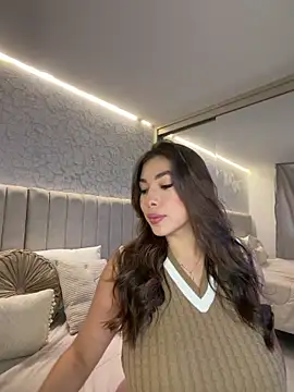 Snapshot of DannaMarshall chatting on 04/13/26, 11:58 DannaMarshall online show from 04/13/26, 11:58