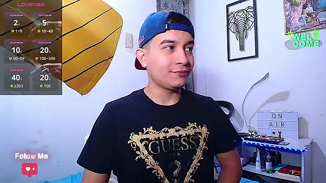 Max Parkerr online show from 04/12/26, 03:48