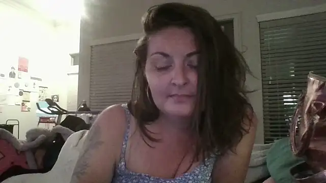 tinyassbossymilf online show from 06/29/26, 08:32