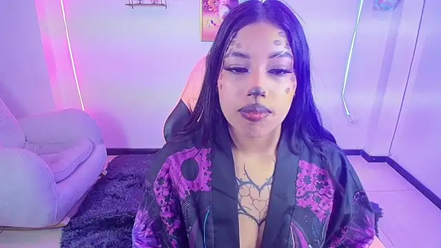 AryahMoonn online show from 05/01/26, 04:17