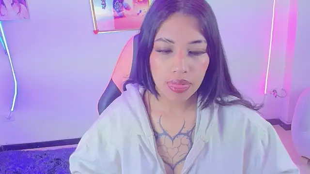 AryahMoonn online show from 05/08/26, 04:05