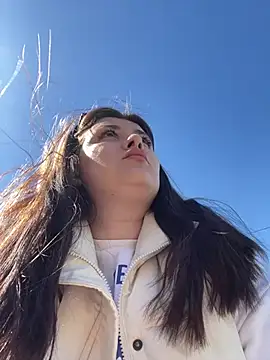 Taya lips online show from 04/05/26, 10:00