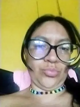 Snapshot of LatinSquirtBaby chatting on 05/10/26, 01:25 LatinSquirtBaby online show from 05/10/26, 01:25