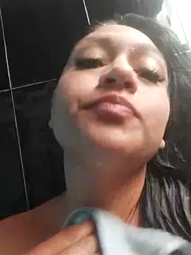 Snapshot of LatinSquirtBaby chatting on 05/13/26, 02:57 LatinSquirtBaby online show from 05/13/26, 02:57
