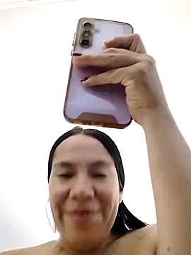 Snapshot of Scarleth_moon chatting on 04/08/26, 12:01 Scarleth moon online show from 04/08/26, 12:01