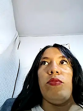 Snapshot of Scarleth_moon chatting on 04/04/26, 05:47 Scarleth moon online show from 04/04/26, 05:47