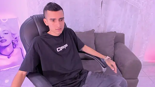 Ethann Boy online show from 03/24/26, 10:10