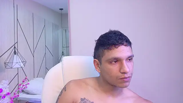 Snapshot of Pablo_ludovica chatting on 04/07/26, 03:30 Pablo ludovica online show from 04/07/26, 03:30