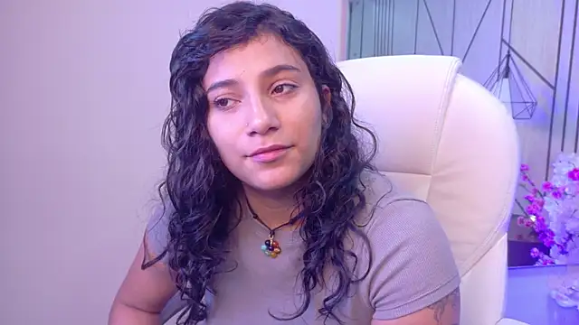 Snapshot of Pablo_ludovica chatting on 04/13/26, 04:05 Pablo ludovica online show from 04/13/26, 04:05