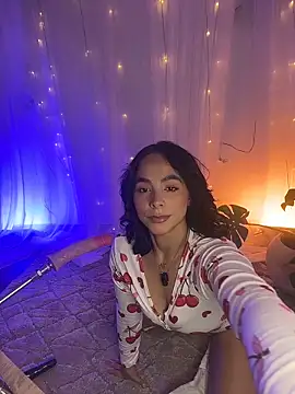 ImLeana XXX online show from 04/15/26, 07:18