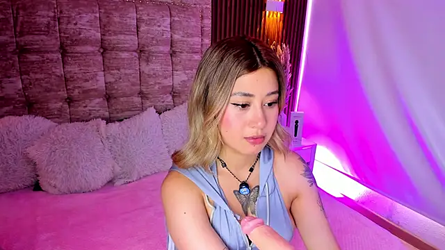 Amber Palmer online show from 05/04/26, 08:33