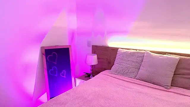 Amber Palmer online show from 03/27/26, 08:32