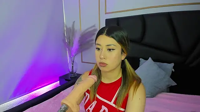 Amber Palmer online show from 04/06/26, 08:10